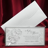 Dvoudílné stříbřitě perleťové svatební oznámení s květinami a mašličkou vzor 2558