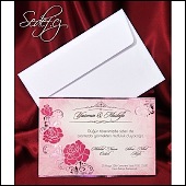 Levné svatební oznámení ve formě karty s květinami v růžové barvě