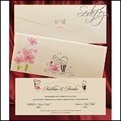 Levné svatební oznámení s milými kresbami postaviček a s potištěnou obálkou