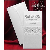 Stříbřité svatební oznámení s vlnkami na přebalové kapse